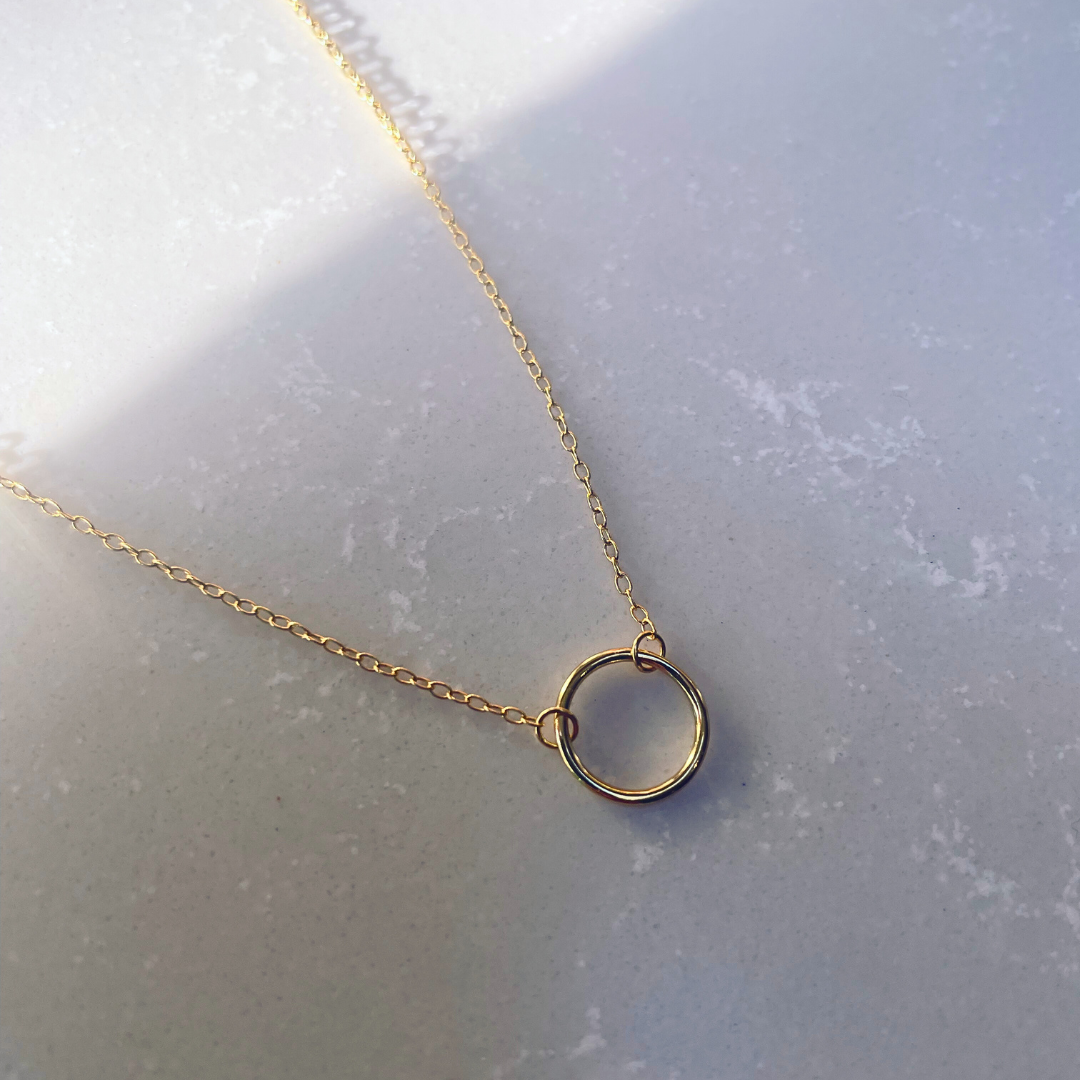 Simple Clavicle Circle Necklace - Gold