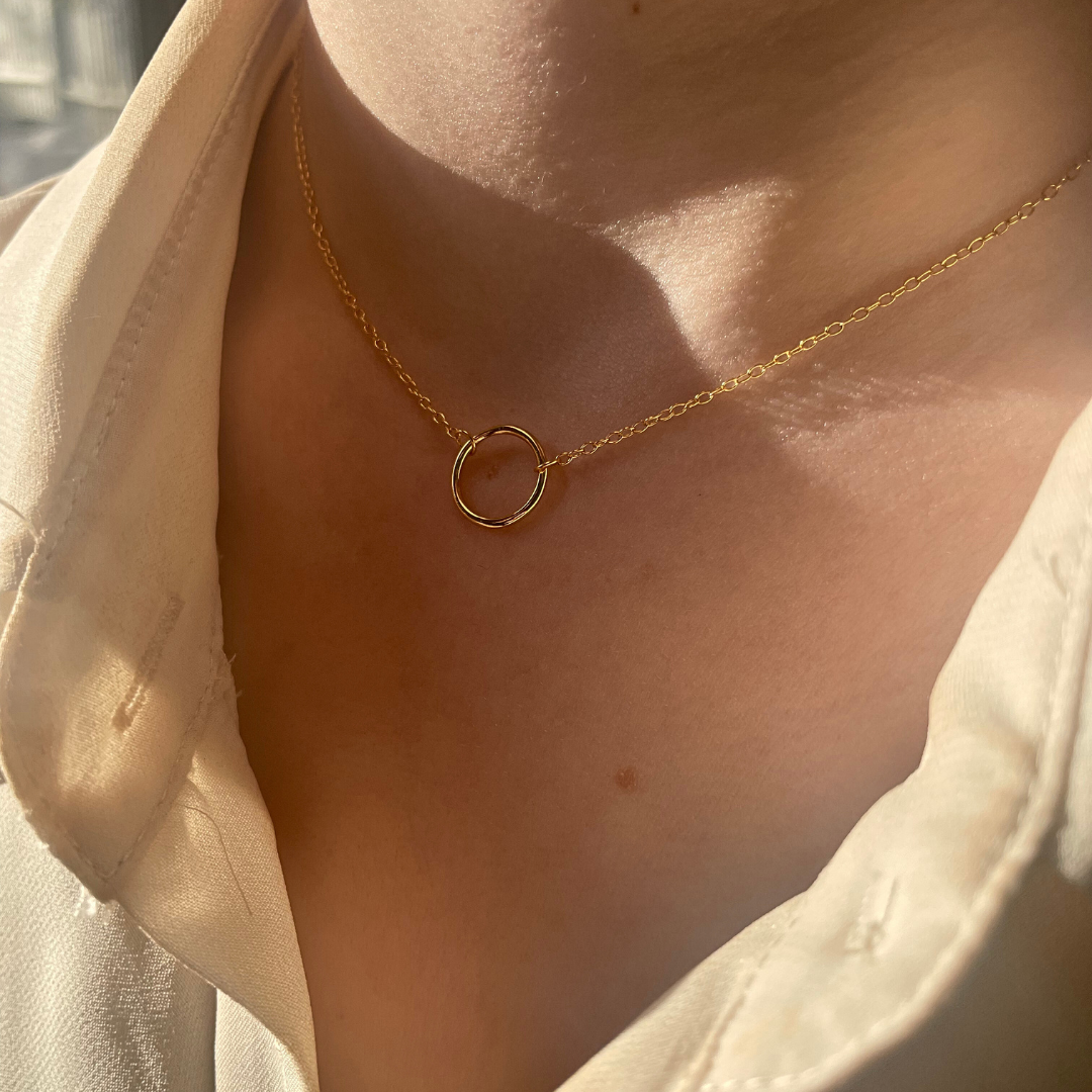 Simple Clavicle Circle Necklace - Gold